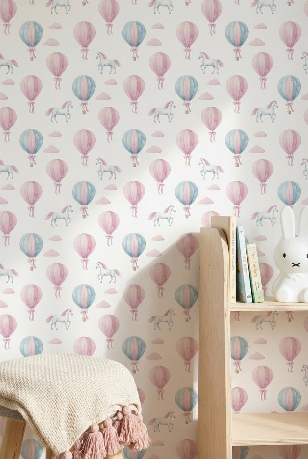 Uçan Balon ve Unicorn Desenli Duvar Kağıdı Pastel