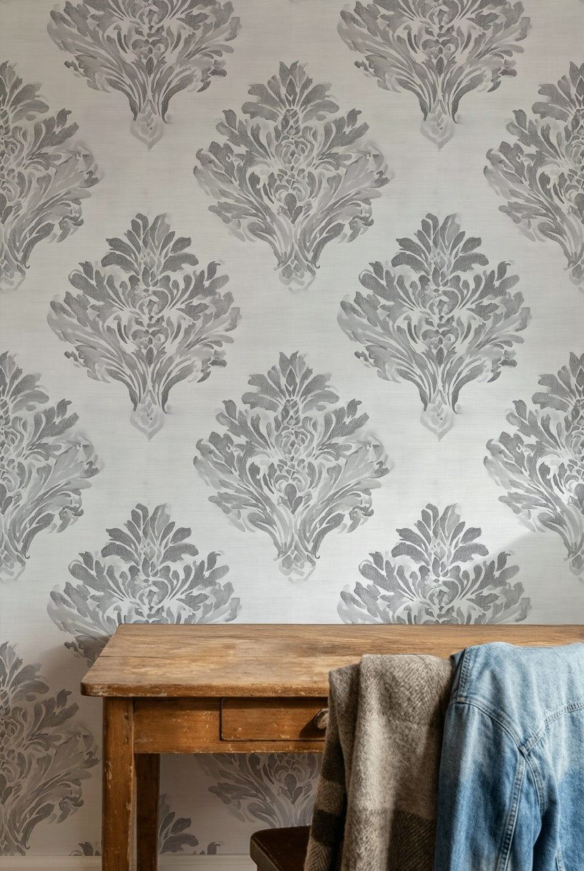 Klasik Damask Duvar Kağıdı Gri Krem Desenli Banyo