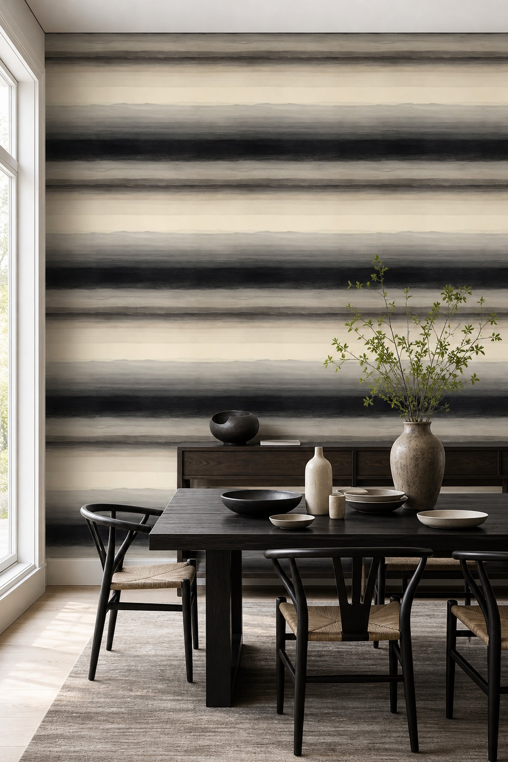 Yatay Çizgili Duvar Kağıdı Bej Siyah Modern Salon