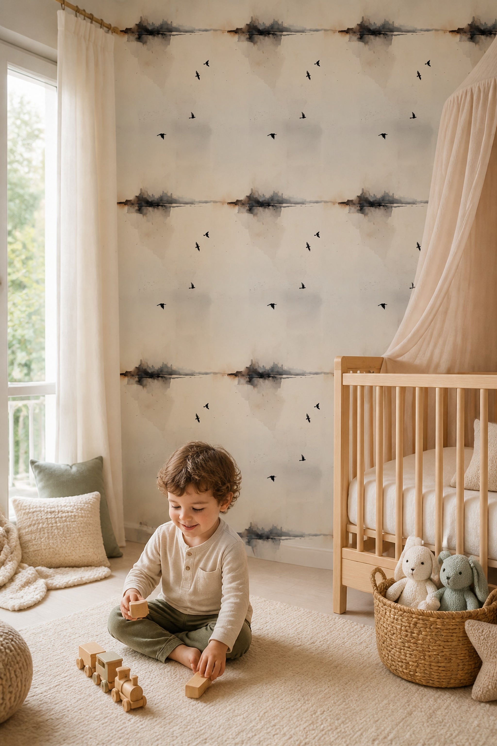 Kuş Desenli Duvar Kağıdı Bej Minimal Bebek Odası