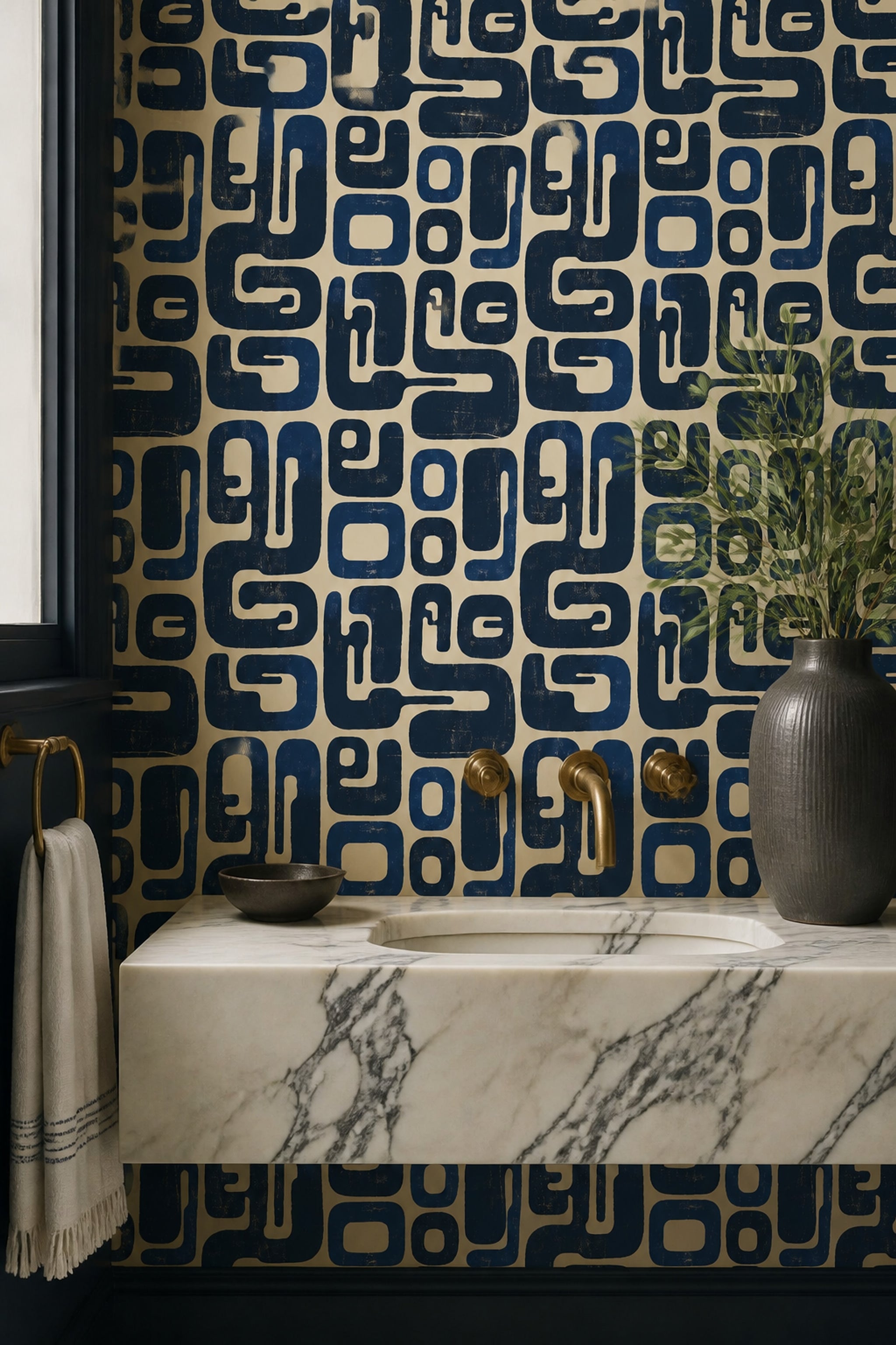 Retro Geometrik Duvar Kağıdı Lacivert Bej Desenli Banyo