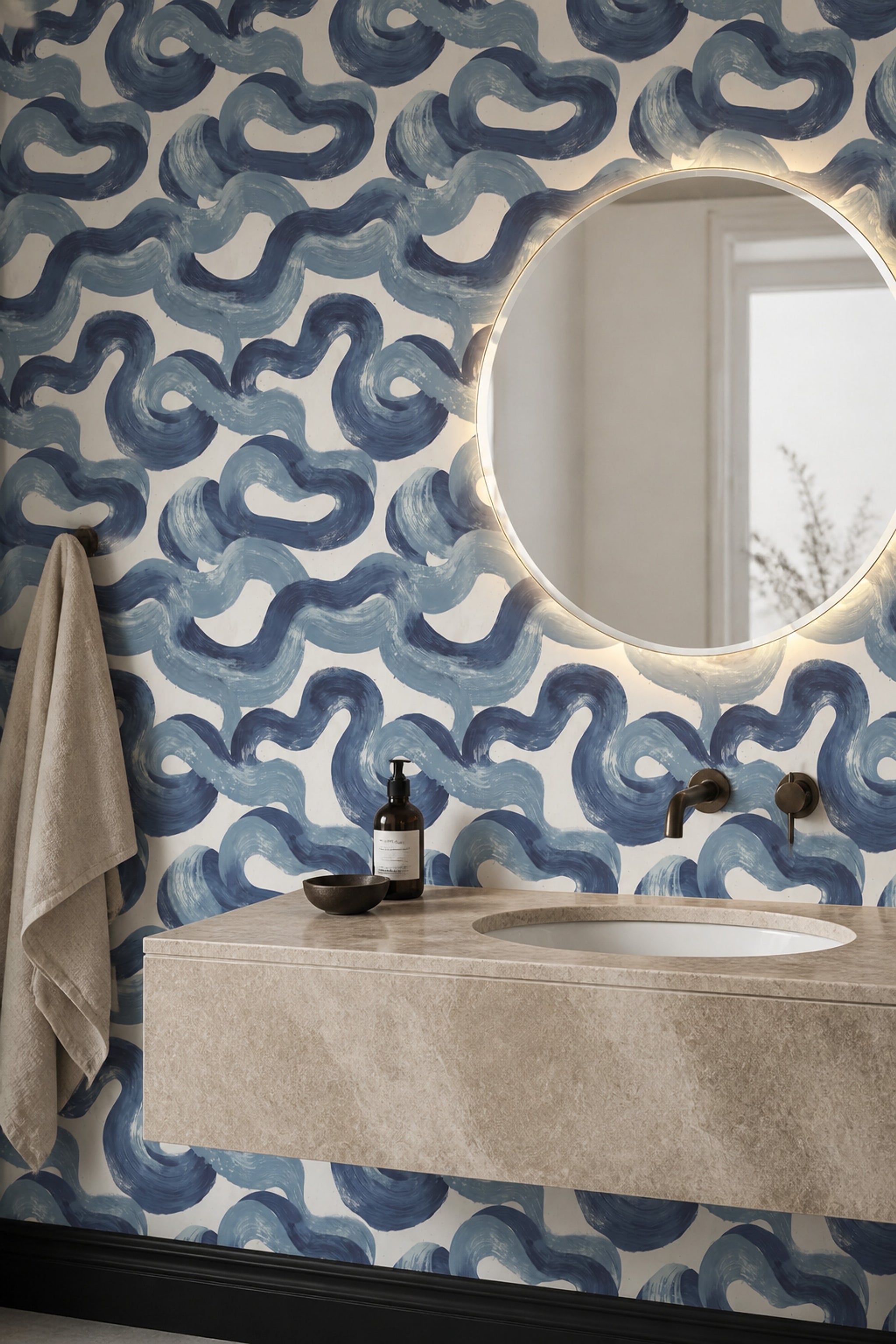 Mavi Dalga Desenli Duvar Kağıdı Modern Banyo Dekoru