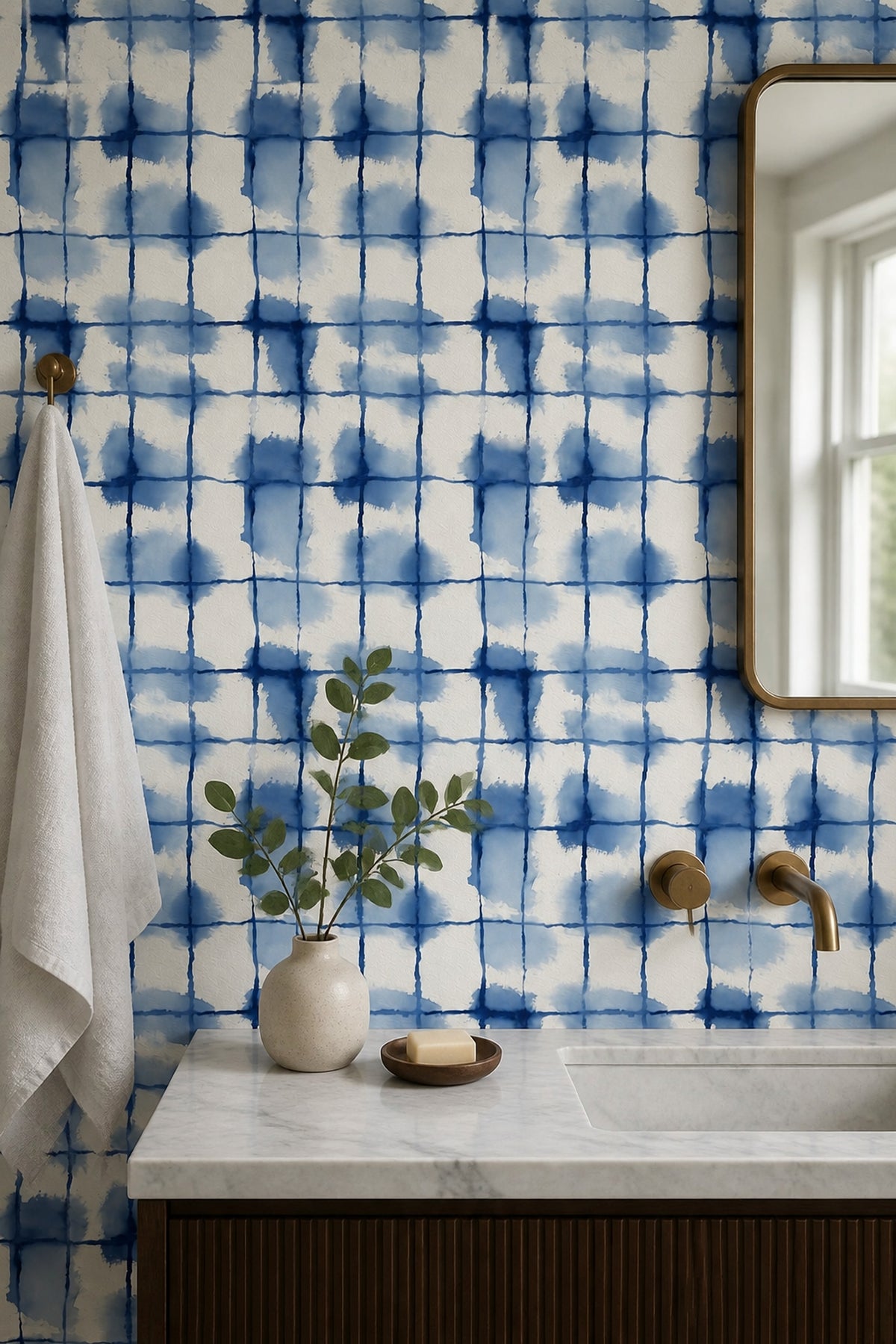 Mavi Batik Kareli Duvar Kağıdı Modern Banyo Deseni