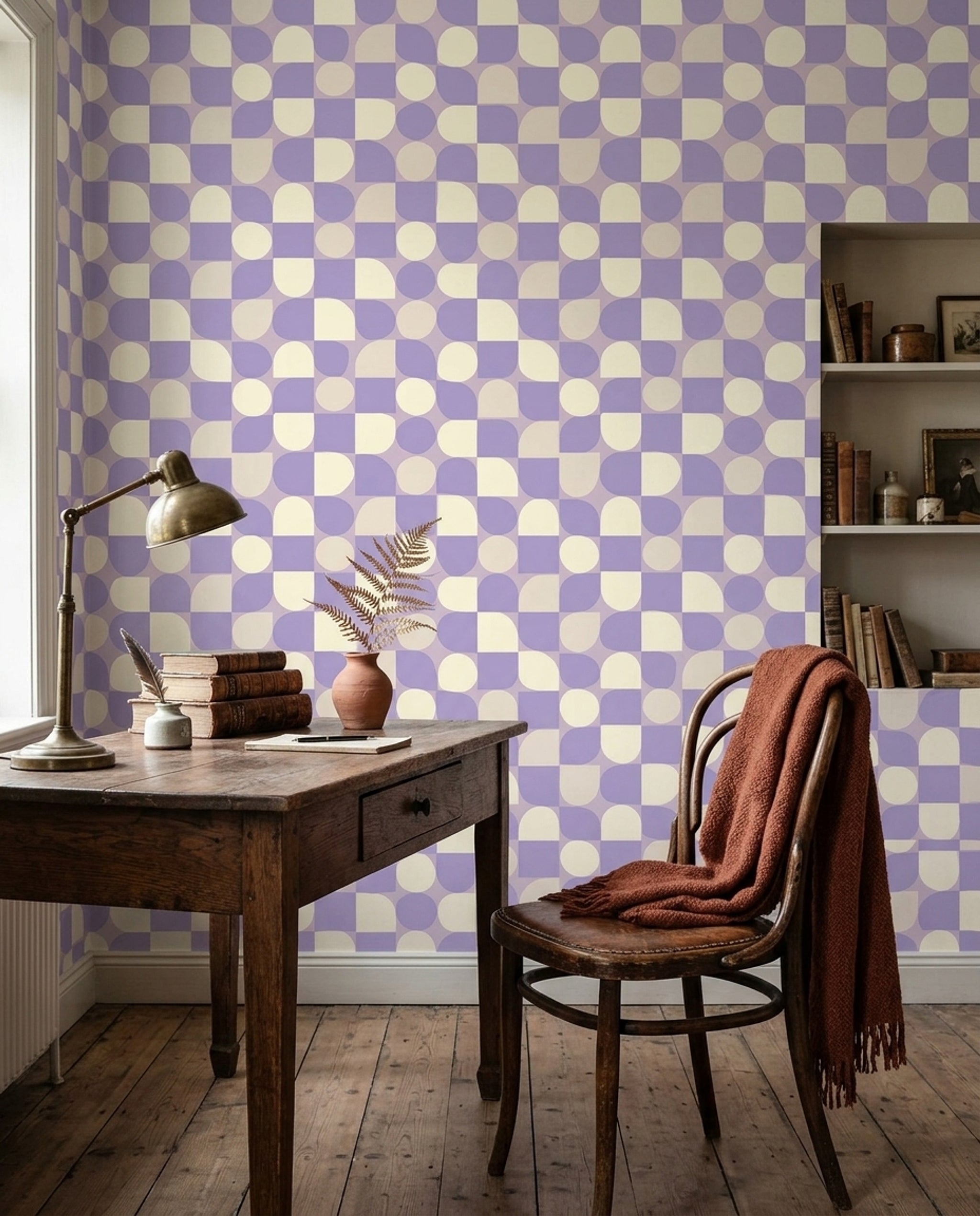 Geometrik Damalı Duvar Kağıdı Lila Krem Banyo Desenli