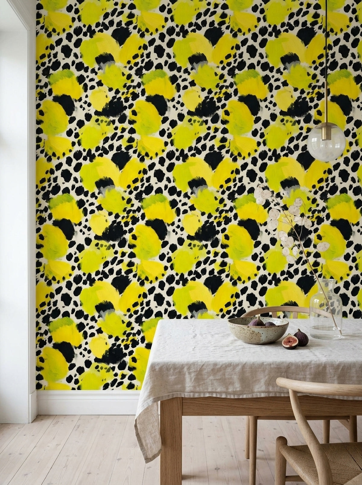 Sarı Siyah Leopar Desenli Duvar Kağıdı Modern Salon