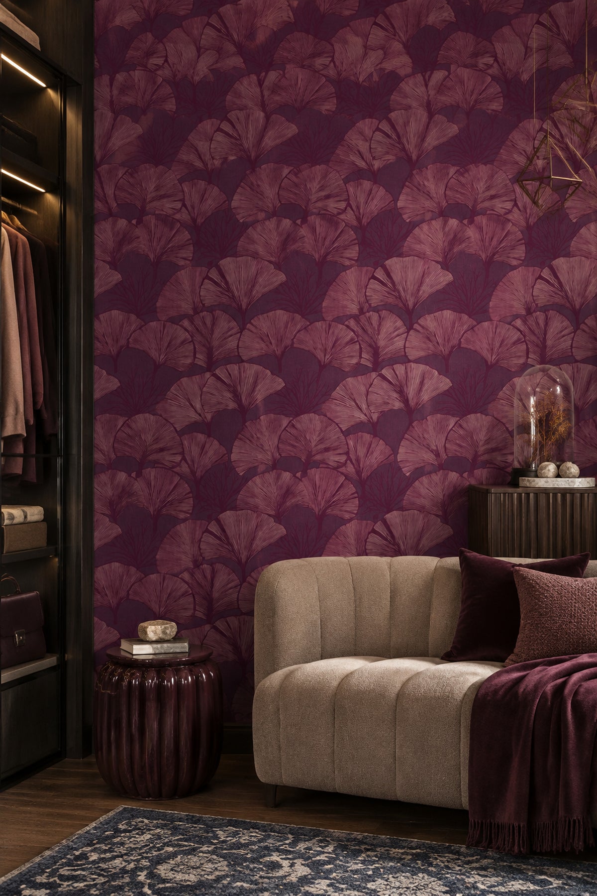 Ginkgo Yapraklı Duvar Kağıdı Bordo Desenli Yatak Odası