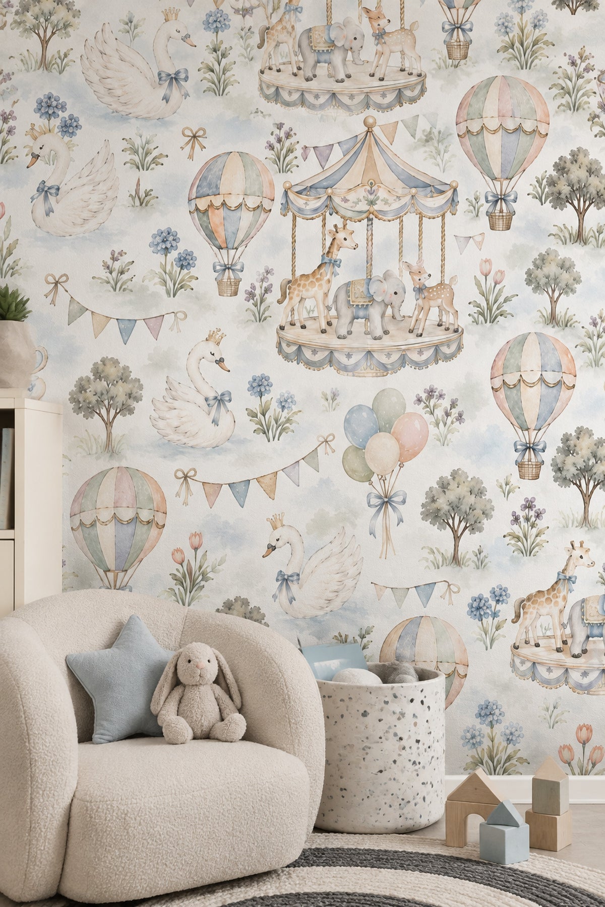 Balon ve Hayvanlı Duvar Kağıdı Pastel Çocuk Odası Desenli