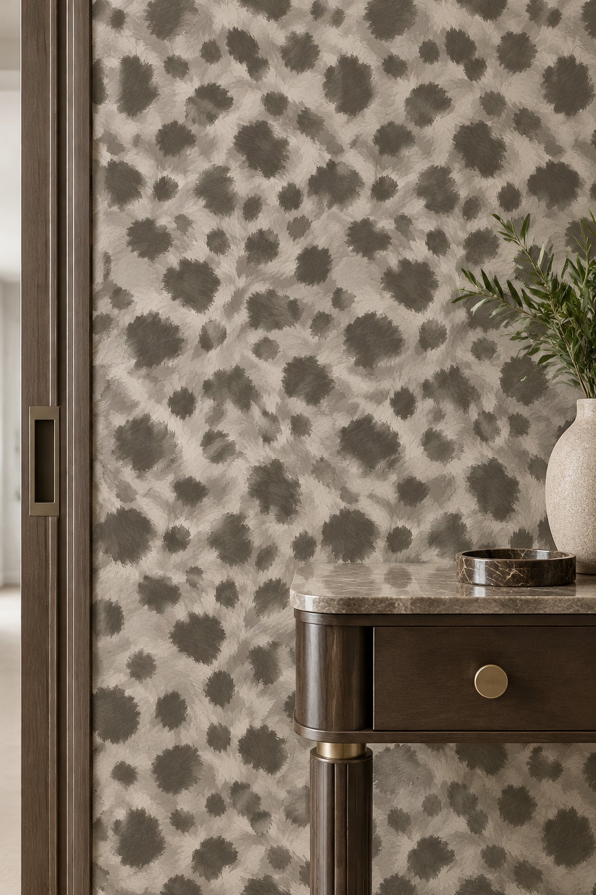 Leopar Desenli Duvar Kağıdı Bej Gri Modern Salon