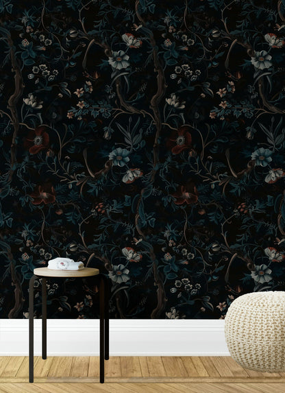 Koyu Zemin Çiçek Desenli Duvar Kağıdı Salon