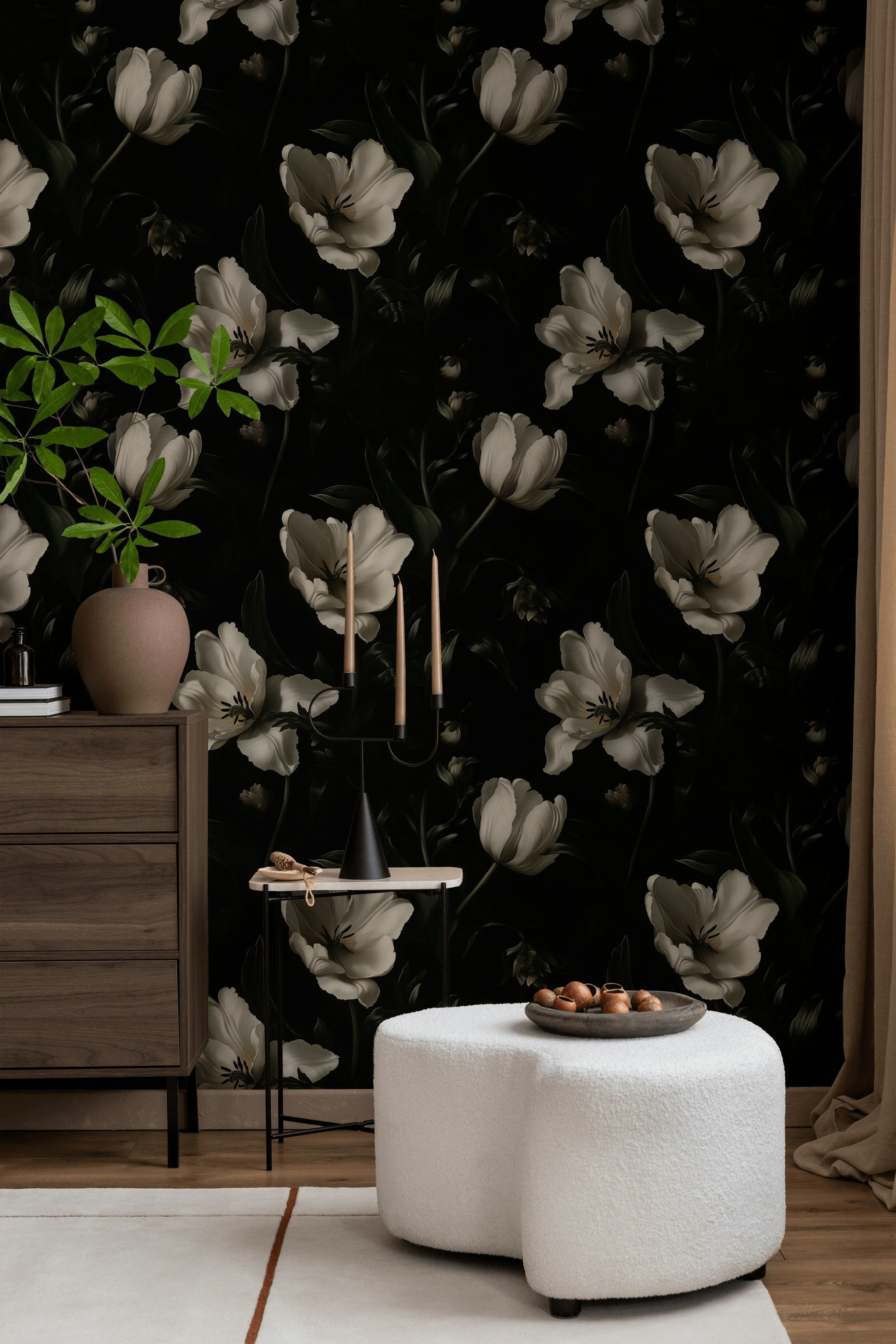 Siyah Zemin Beyaz Çiçekli Duvar Kağıdı Klasik Salon