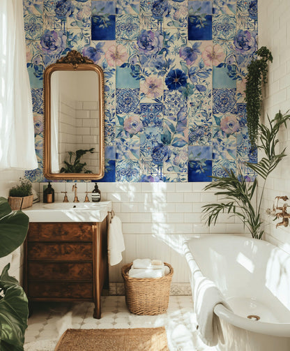 Mavi Çiçekli Çini Desenli Duvar Kağıdı Banyo