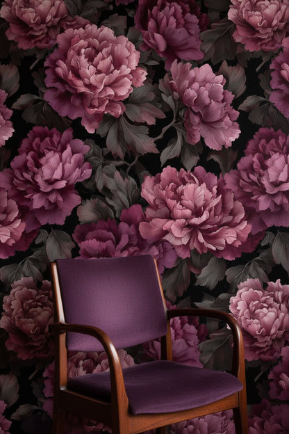 Bordo Şakayık Desenli Duvar Kağıdı Koyu Zemin Salon
