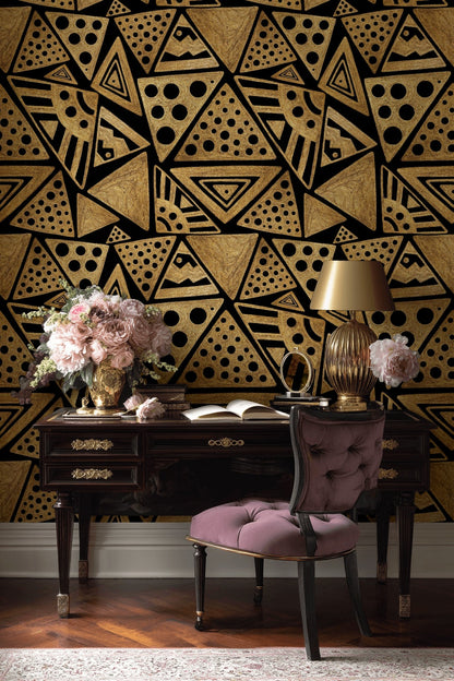 Geometrik Üçgen Desenli Duvar Kağıdı Siyah Altın Salon