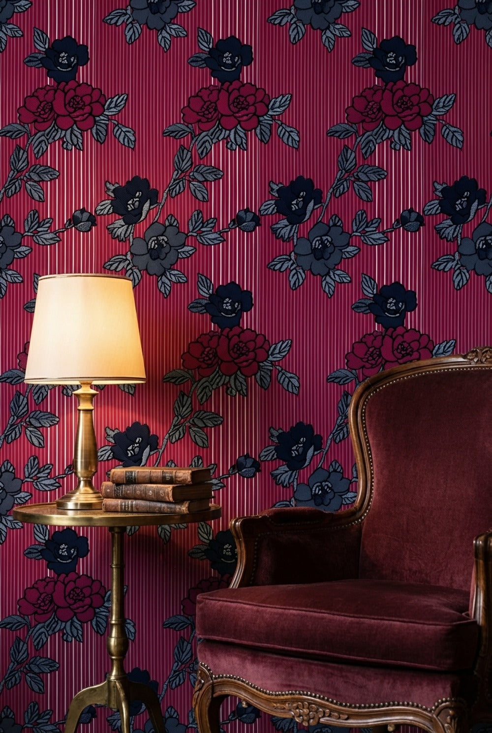 Bordo Gül Desenli Duvar Kağıdı Klasik Salon Dekoru