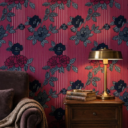 Bordo Gül Desenli Duvar Kağıdı Klasik Salon Dekoru