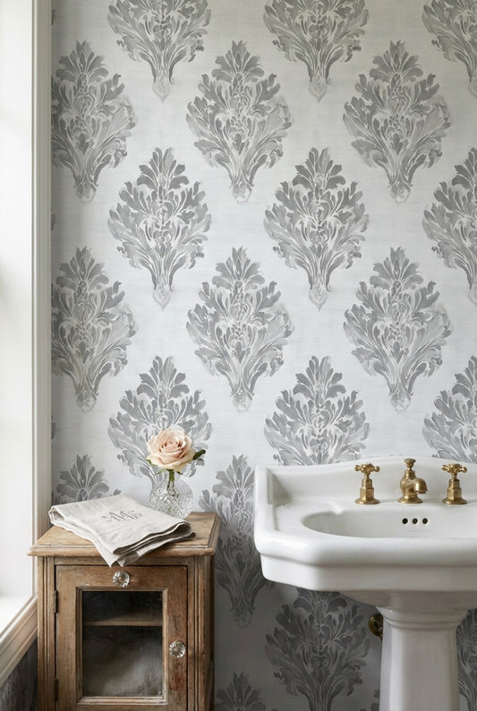 Klasik Damask Duvar Kağıdı Gri Krem Desenli Banyo