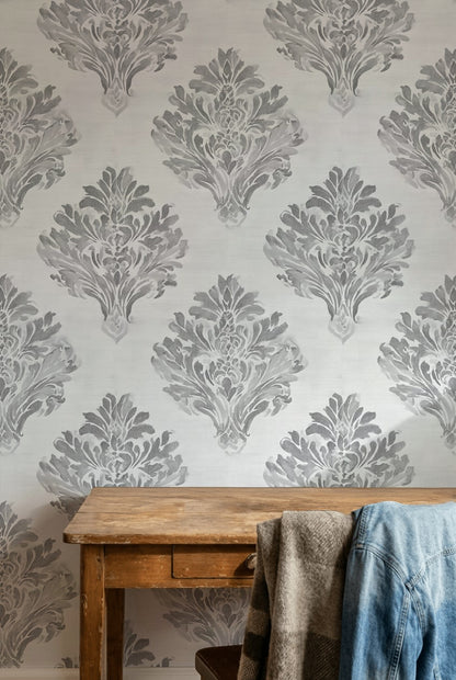 Klasik Damask Duvar Kağıdı Gri Krem Desenli Banyo