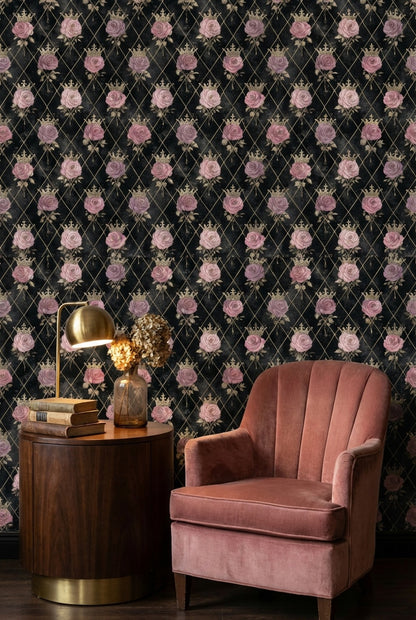 Taçlı Gül Desenli Duvar Kağıdı Siyah Retro Salon