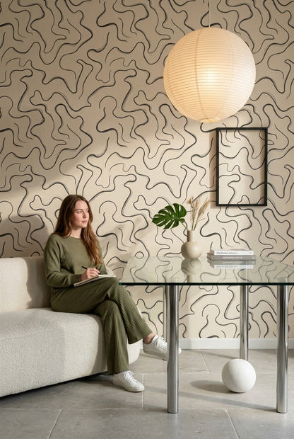 Soyut Dalgalı Çizgili Duvar Kağıdı Bej Modern Salon