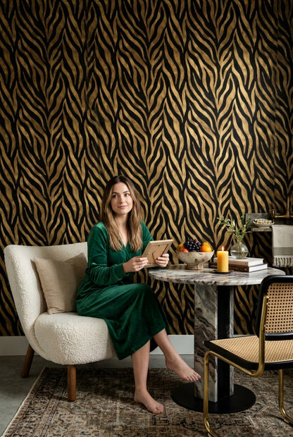 Zebra Desenli Duvar Kağıdı Siyah Altın Salon Dekoru