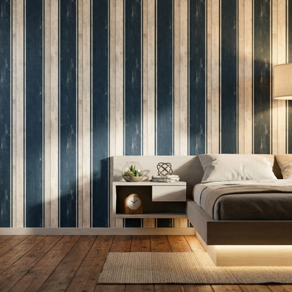 Çizgili Ahşap Görünümlü Duvar Kağıdı Lacivert Bej Salon