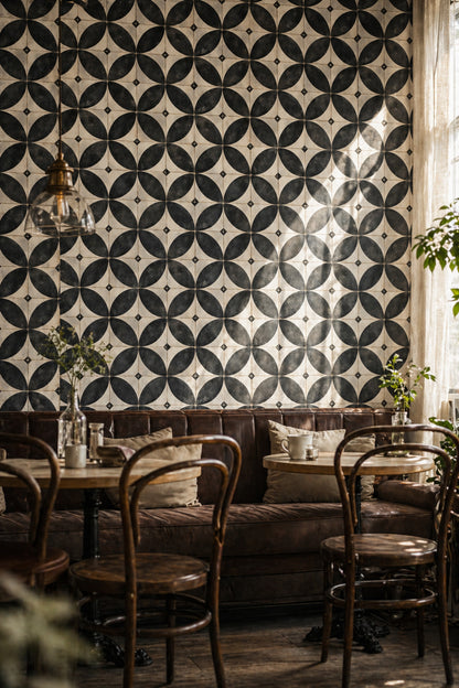 Geometrik Siyah Beyaz Duvar Kağıdı Retro Desenli Mutfak