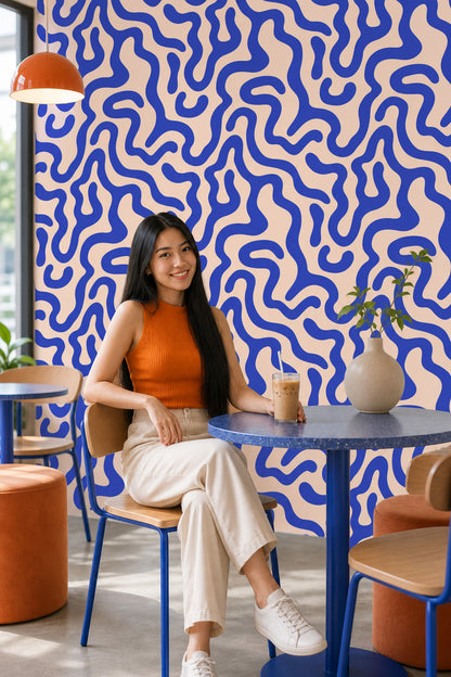 Soyut Dalgalı Desenli Duvar Kağıdı Mavi Bej Salon
