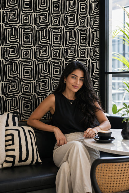 Siyah Beyaz Geometrik Duvar Kağıdı Modern Desenli Salon