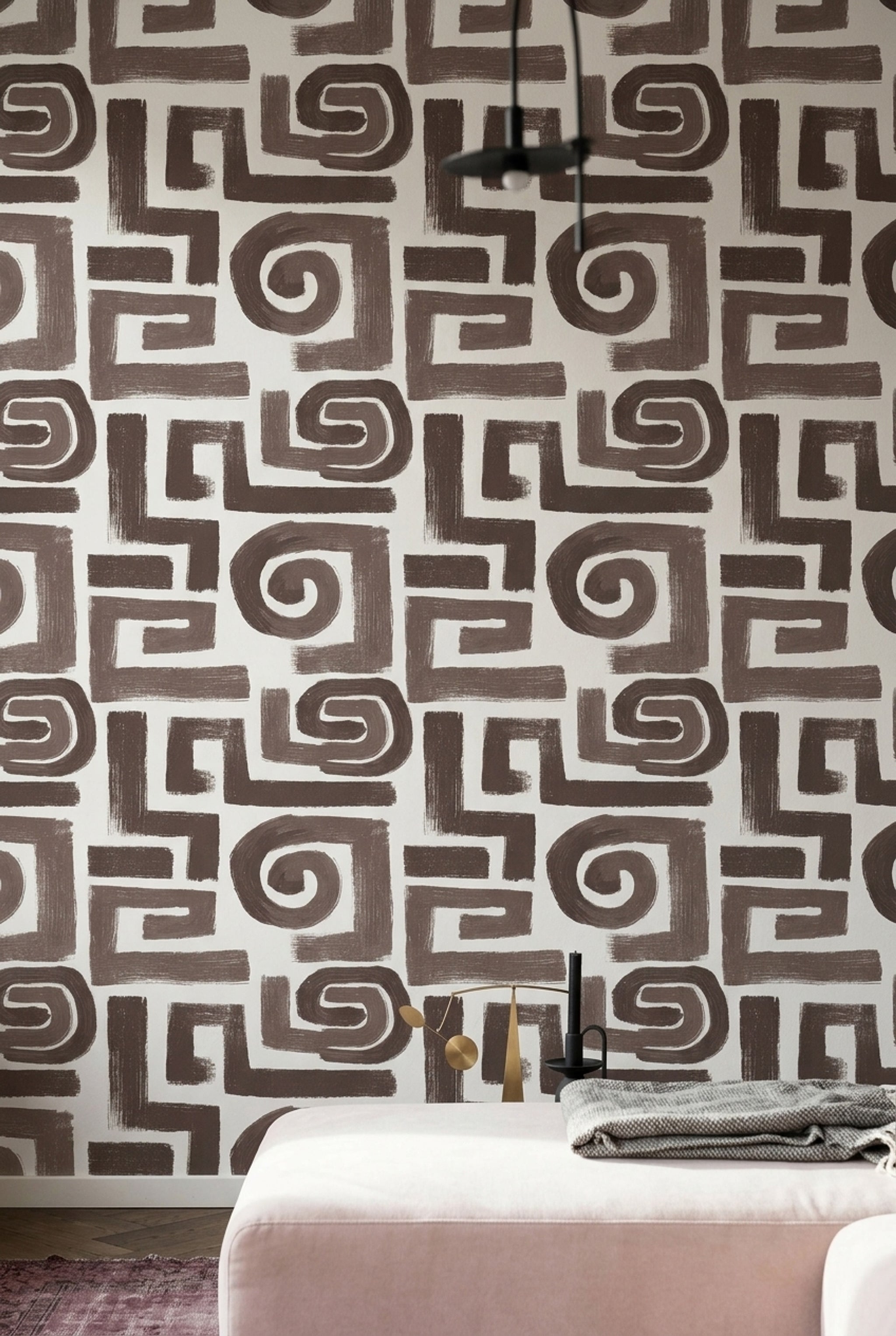 Geometrik Labirent Desenli Duvar Kağıdı Kahverengi Modern Salon