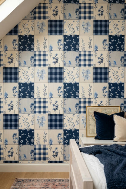 Mavi Ekose Çiçekli Duvar Kağıdı Patchwork Desenli Mutfak