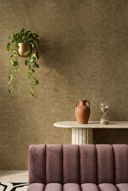 Soyut Kıvrımlı Çizgili Duvar Kağıdı Bej Modern Salon