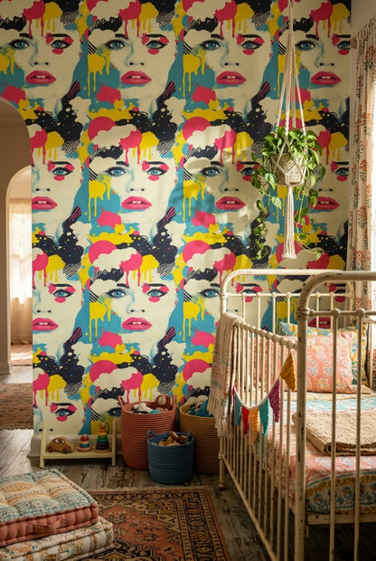 Pop Art Kadın Yüz Desenli Duvar Kağıdı Renkli Salon