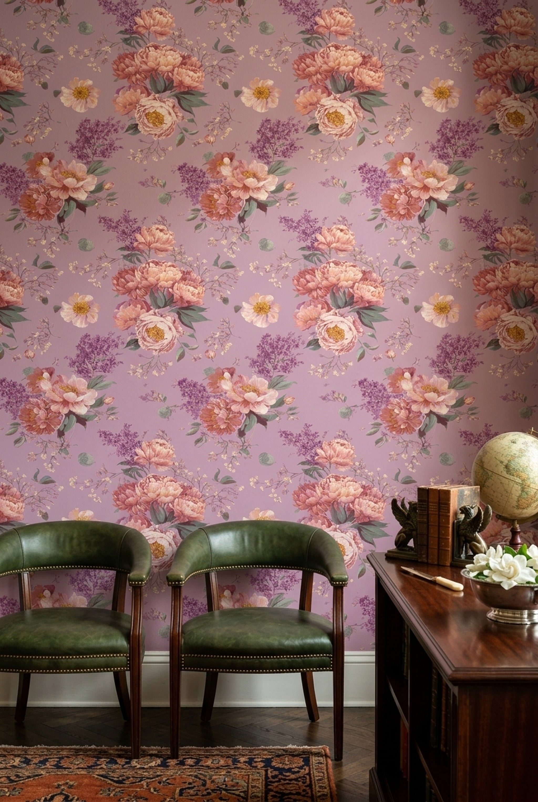 Romantik Çiçek Desenli Duvar Kağıdı Lila Zemin Salon