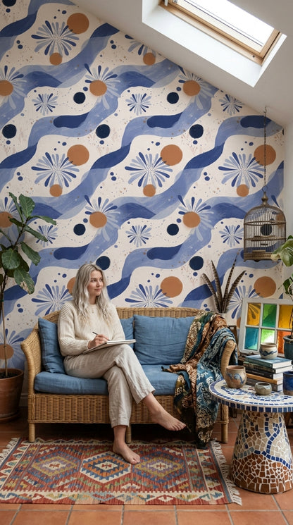 Mavi Dalgalı Çiçek Desenli Duvar Kağıdı Modern Salon