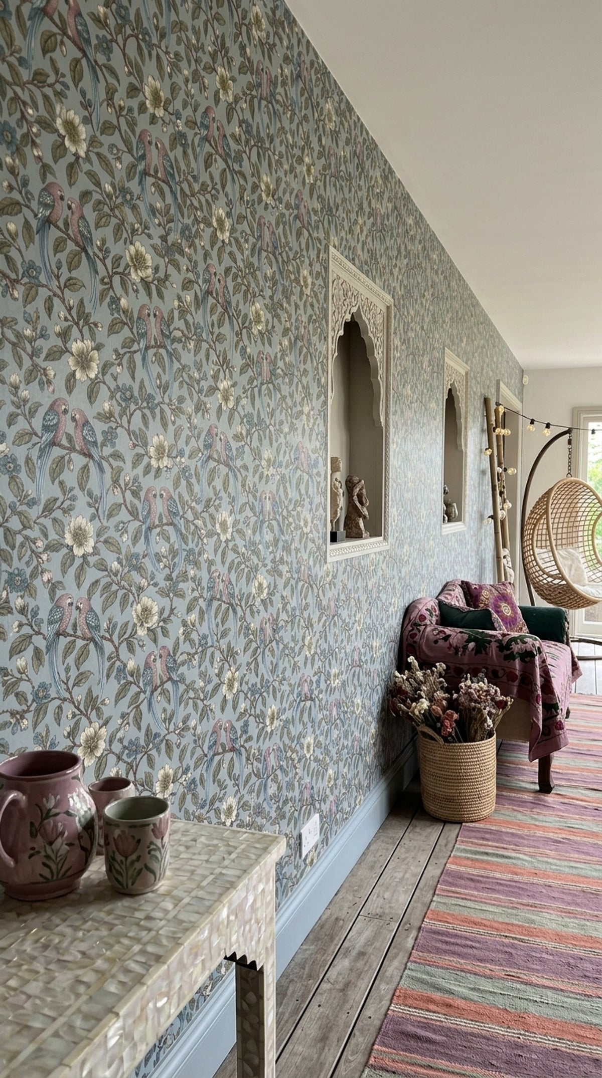 Kuş ve Çiçek Desenli Duvar Kağıdı Mavi Salon